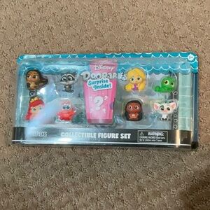 DISNEY DOORABLES  BRAND NEW COLLECTIBLE FIGURE SET 13 PIECES
